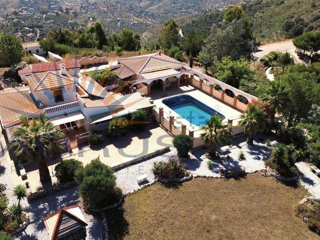 Chalet, Competa