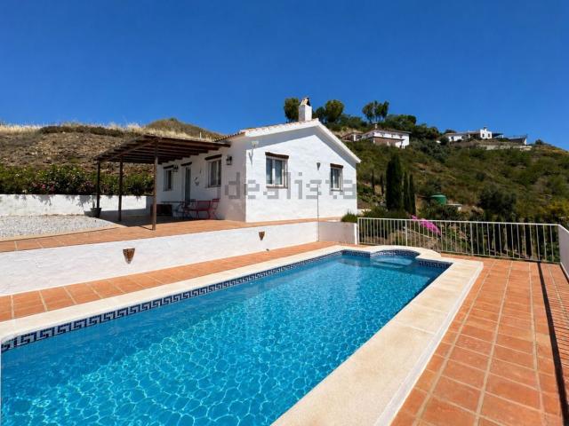 Chalet, Competa
