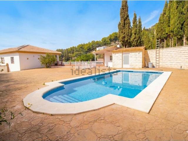 Chalet, Competa