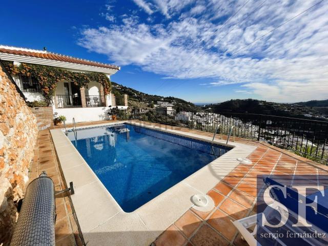 Chalet, Competa
