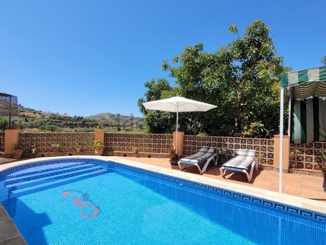 Chalet, Competa