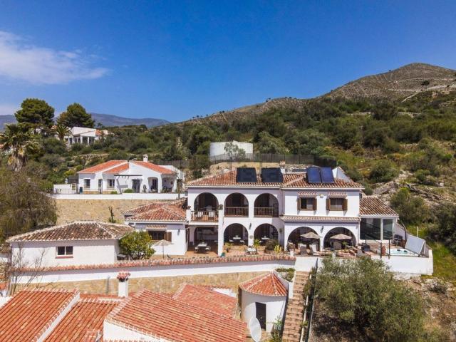 Chalet, Competa