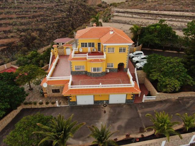 CHALET CON FINCA