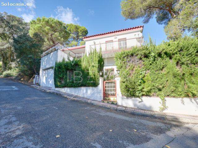 CHALET CON GRAN POTENCIAL CERCA DEL MAR EN ROSAMAR
