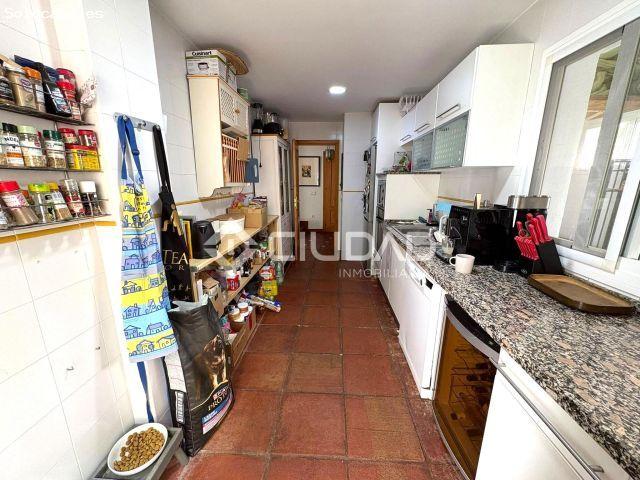 CHALET CON JARDÍN Y PISCINA EN MARTÍN MIGUEL