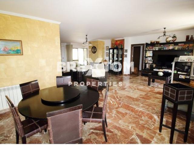 CHALET CON PARCELA DE 2040 METROS CON PISCINA Y PISTA DE TENIS EN EL CHORRICO