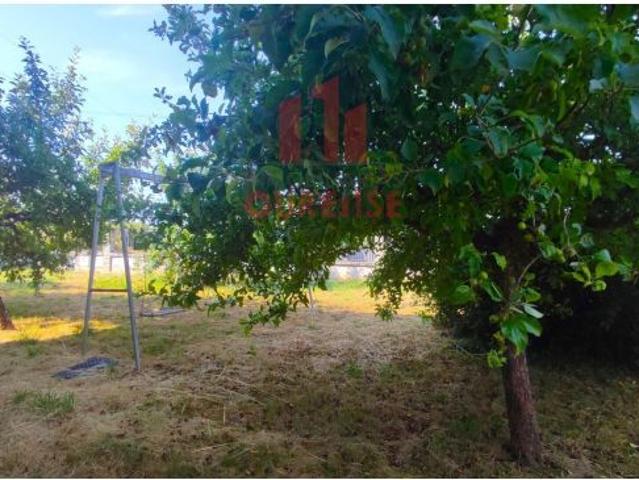 CHALET CON PARCELA DE MÁS DE 2000M2 CERCA DE A MERCA
