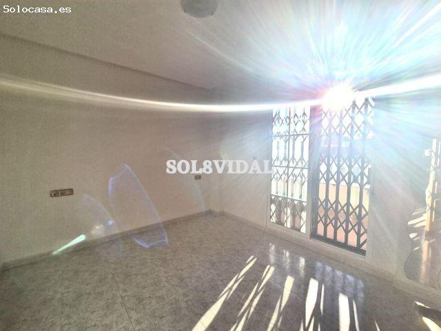 ? Chalet con Parcela y Piscina Comunitaria en Lomas de Cabo Roig – Orihuela Costa