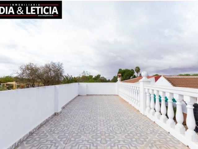 CHALET CON PISCINA