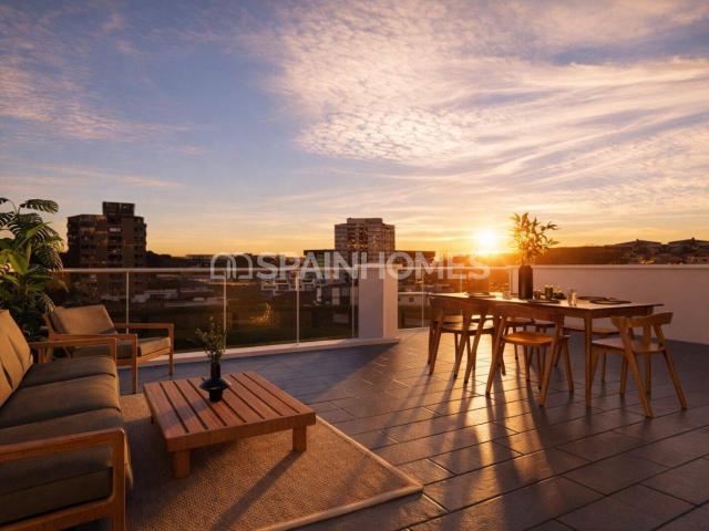 Chalet con piscina cerca de las playas y del centro en Los Alcázares