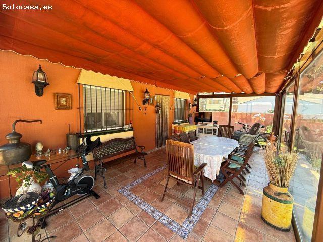 chalet con piscina a 500 metros de Playa de La Barrosa