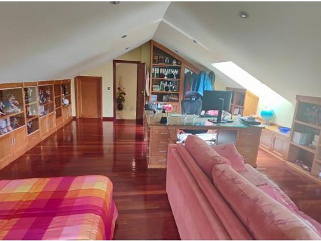 Chalet con piscina en Aríns