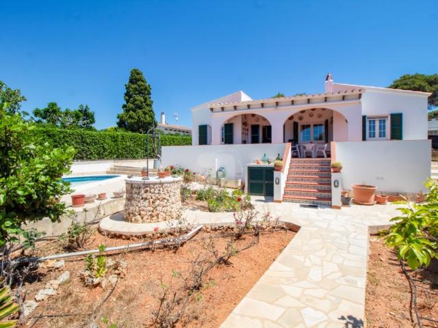 Chalet con piscina en Binibeca Nou