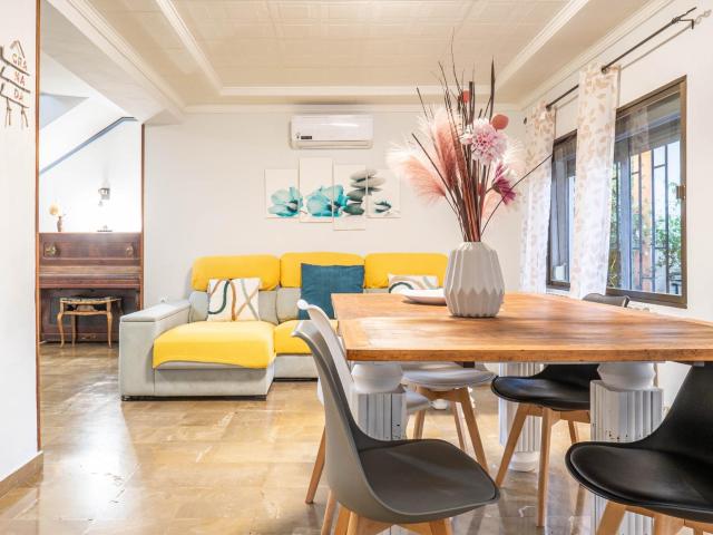 Chalet con Piscina en los Rebites junto a Granada capital