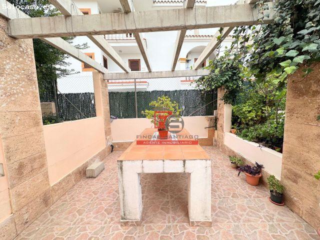 Chalet con piscina en Urbanización Bona Vista