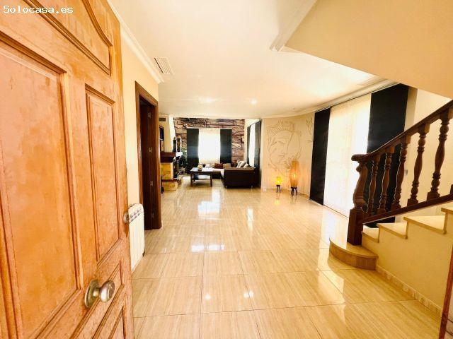 Chalet con piscina en Valverde, Elche