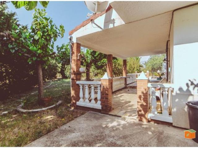 CHALET CON PISCINA EN VENTA EN ROQUETES TARRAGONA