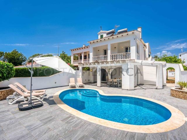 Chalet con potencial de ingresos, dos viviendas y dos piscin. 0m² Ferreries