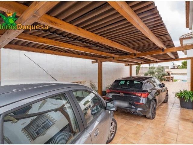 Chalet con primeras calidades en OTURA