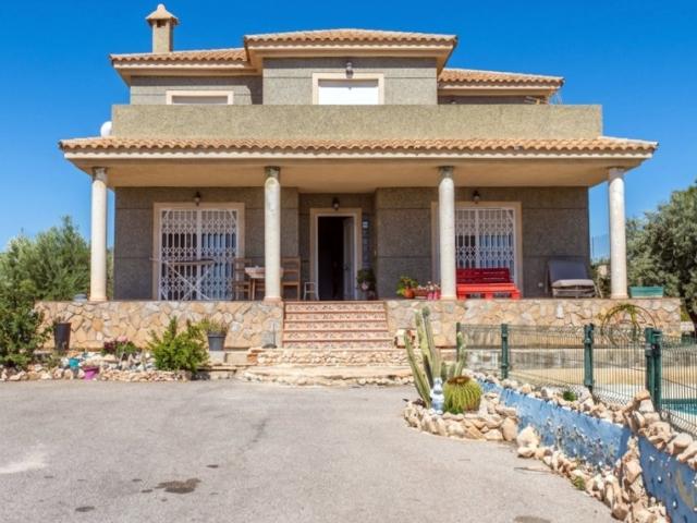 Chalet Con Vistas Panorámicas Y Piscina En El Moralet Alica. 239m² Moralet