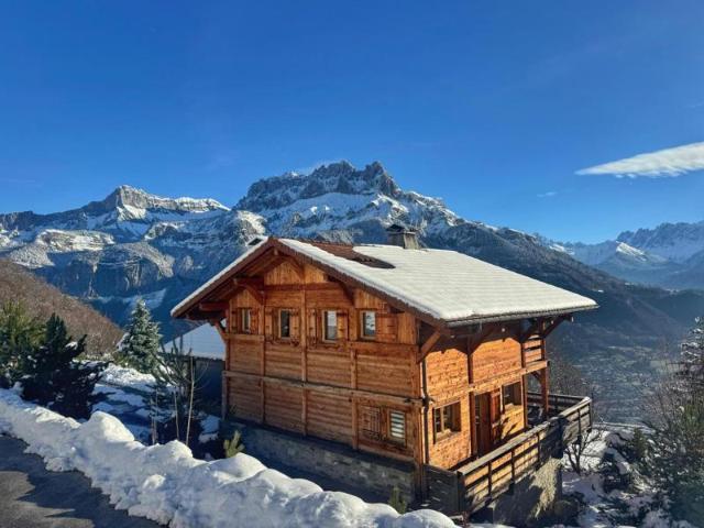 Chalet contemporain avec espace bien être et vue Imprenable sur le Mont Blanc