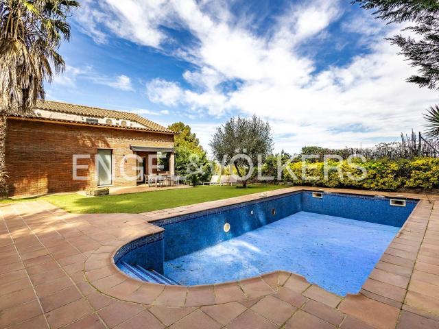 Chalet, Corbera de Llobregat