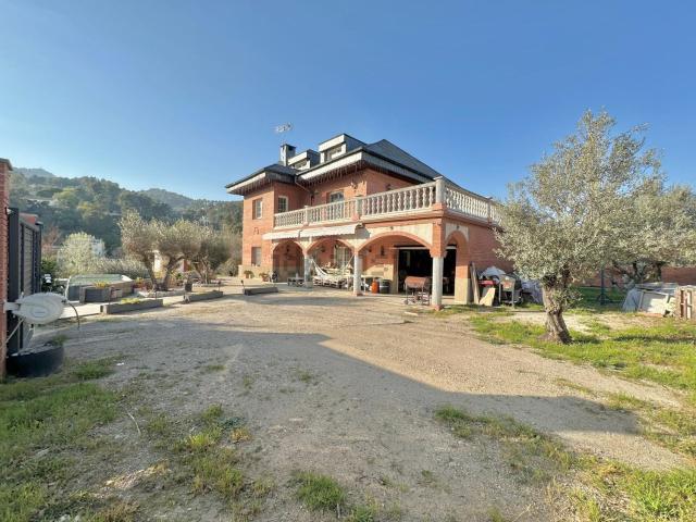 Chalet, Corbera de Llobregat
