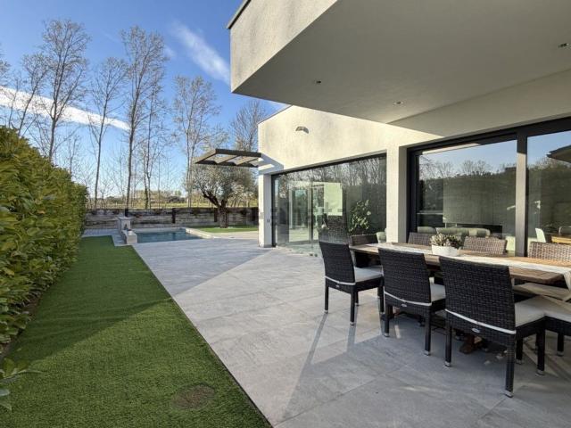 Chalet, Cornellá del Terri