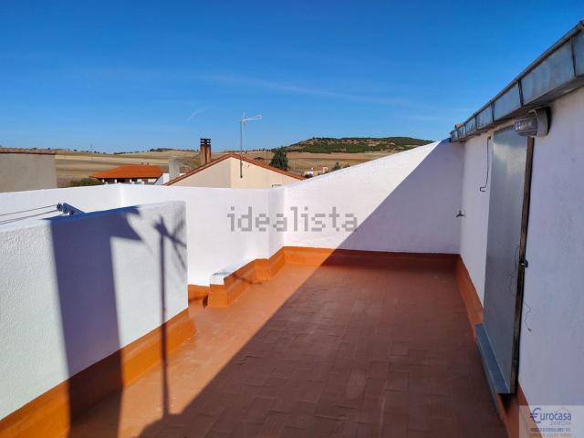 Chalet, Corrales
