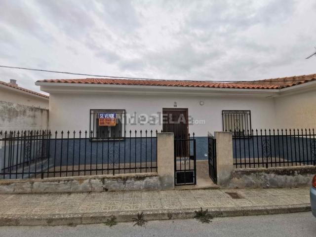 Chalet, Cortes de Baza