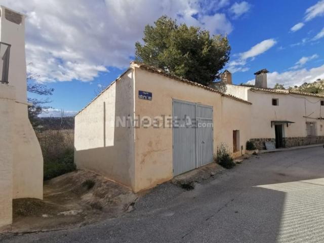 Chalet, Cortes de Baza