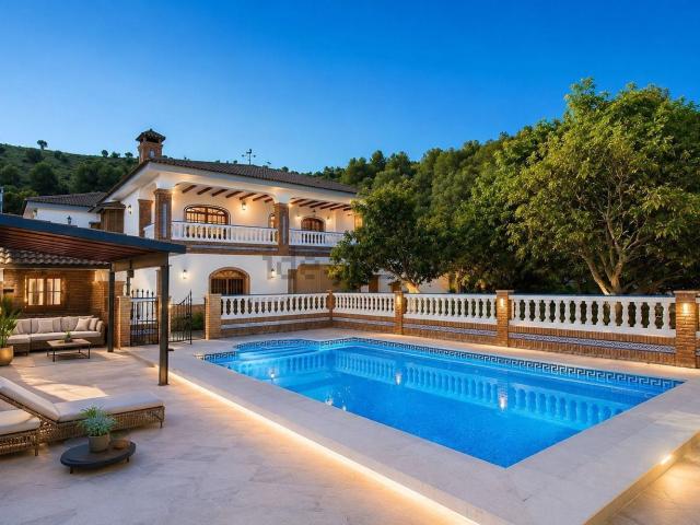 Chalet, Cortijo de Maza Finca Monsalvez El Olivar, Málaga