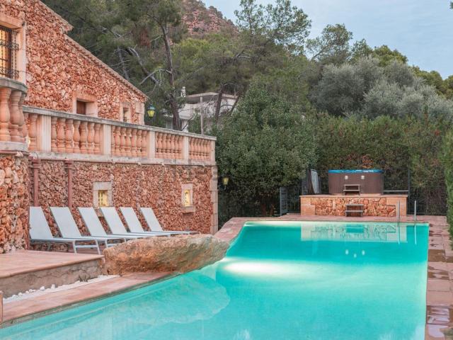 Chalet, Costa de los Pinos