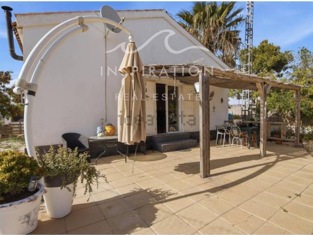 Chalet, Catral
