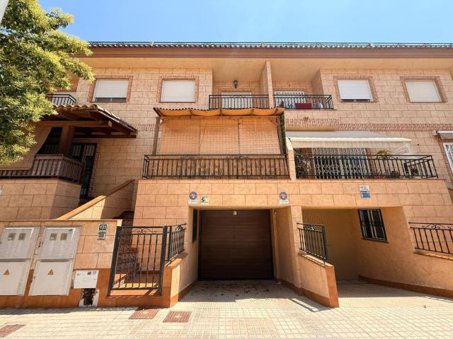 Chalet, Catral