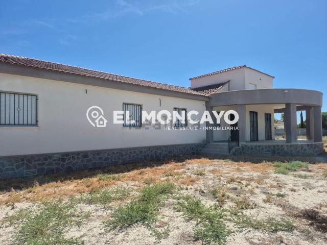 Chalet, Catral