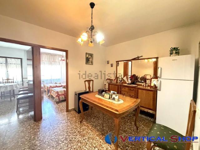 Chalet, Caudete