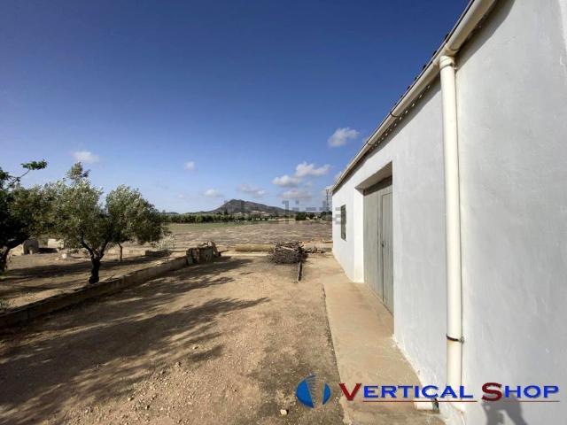 Chalet, Caudete