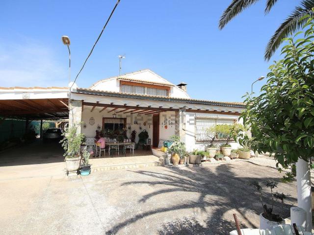 Chalet, Caudete