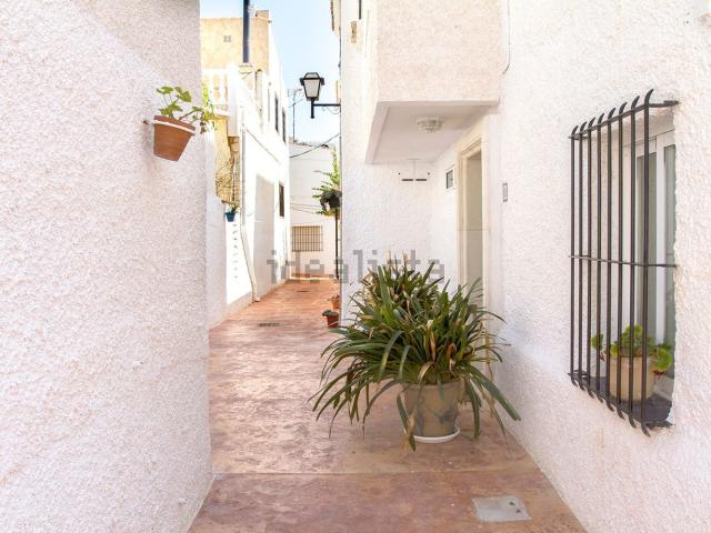 Chalet, Cabo de las Huertas, Alicante / Alacant