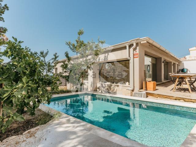 Chalet, Cabo de las Huertas, Alicante / Alacant