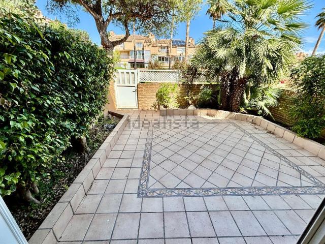 Chalet, Cabo de las Huertas, Alicante / Alacant