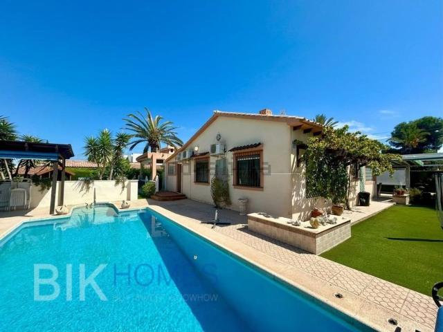 Chalet, Cabo Roig, Orihuela