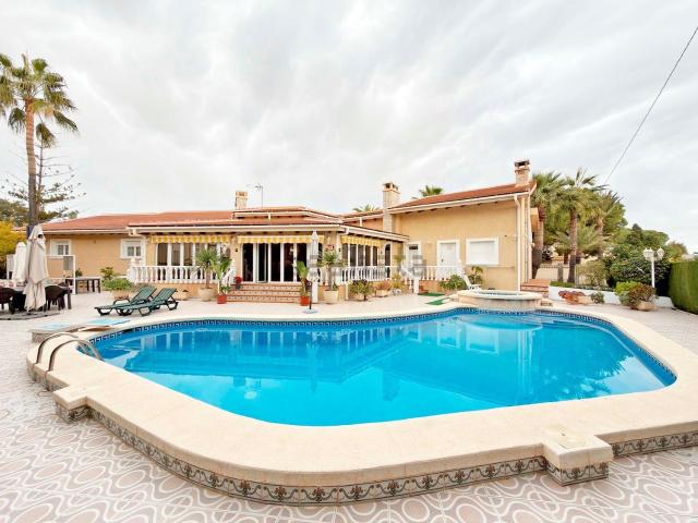 Chalet, Cabo Roig, Orihuela