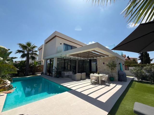 Chalet, Cabo Roig, Orihuela
