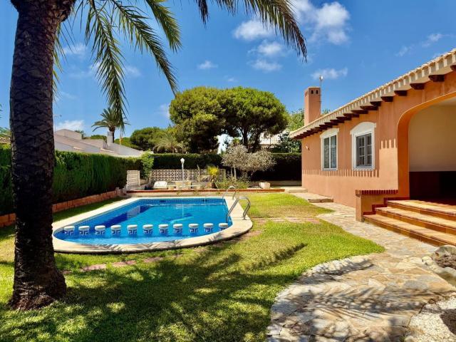 Chalet, Cabo Roig, Orihuela