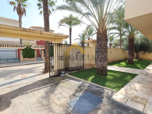 Chalet, Cabo Roig, Orihuela