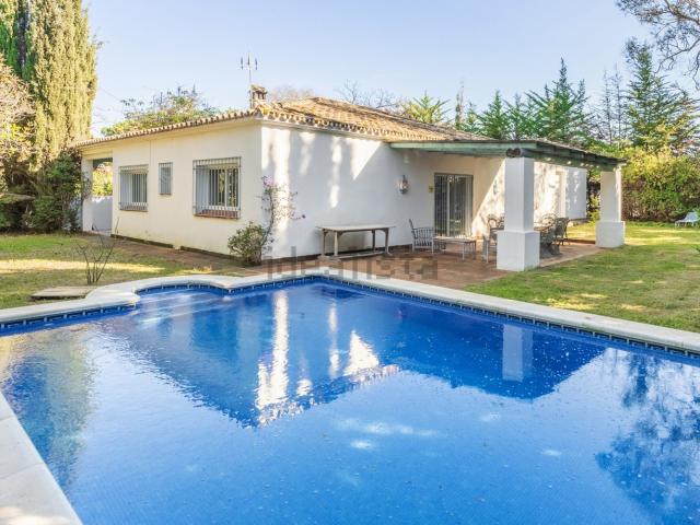 Chalet, Cabopino Artola, Marbella