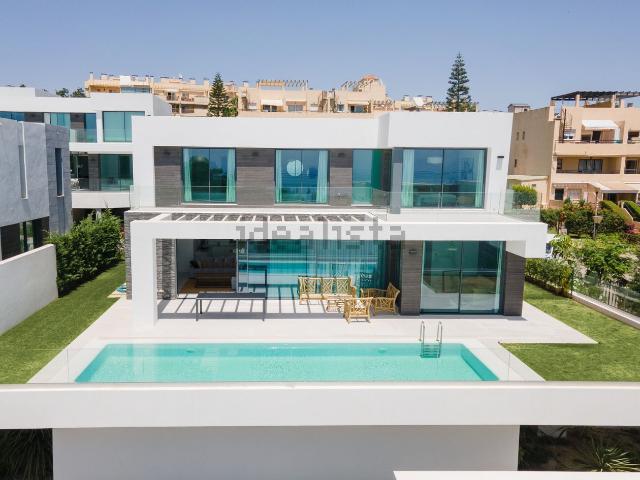 Chalet, Cabopino Artola, Marbella