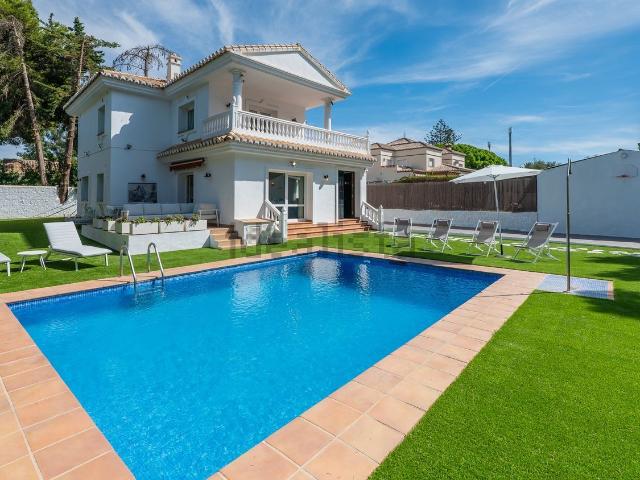 Chalet, Cabopino Artola, Marbella